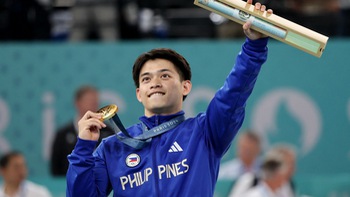 Huy chương vàng Olympic người Philippines Carlos Yulo được tặng nhà cao cấp