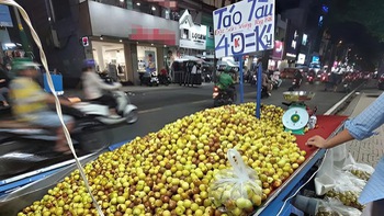 Người hay mua hàng rong mới thấy điểm bất thường trong ảnh