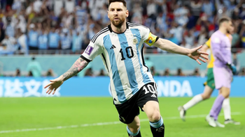 Trọng tài thừa nhận thiên vị Argentina để xin áo đấu của Messi