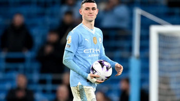 Phil Foden tạo kênh YouTube cho con trai 5 tuổi kiếm thu nhập