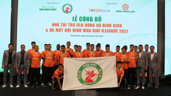 Thêm một cuộc tình bóng &amp; đất?