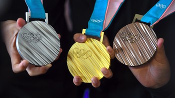 Huy chương vàng Olympic "giá" bao nhiêu?