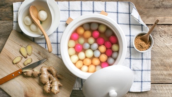Tết Nguyên tiêu: Bánh trôi ở Trung Hoa, đậu đỏ ở Nhật Bản