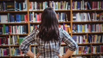 Tên quyển sách ấy là gì?