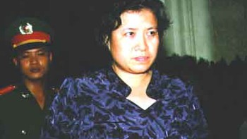 Lã Thị Kim Oanh: người  đàn bà nhỏ điều khiển 4 người đàn ông lớn