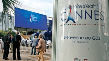 Khi con nợ EU phải quỵ lụy
