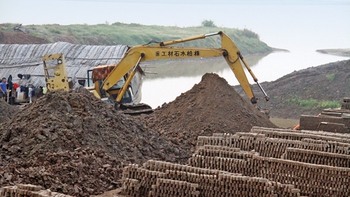 "Đại công trường" gạch nung Đan Phượng