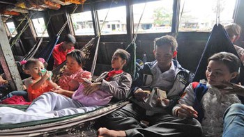 Tàu chợ miền Tây