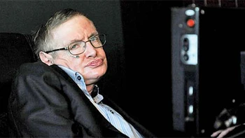 Stephen Hawking và chuyện du hành theo thời gian