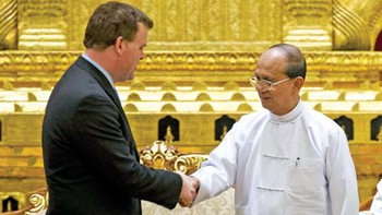 Myanmar sau một năm thay da đổi thịt