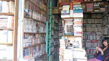 Làng đại học: thừa quán nhậu, thiếu tiệm sách