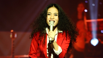 Đồng Lan: rong chơi và hát