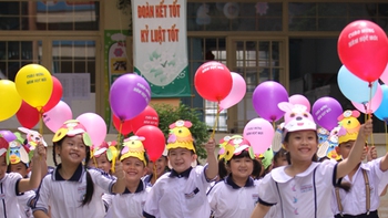 Hãy đi cùng con suốt chặng đường dài