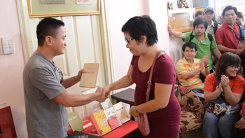 Những cộng hưởng từ phiên sách cũ