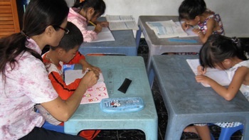 Dạy thêm, học thêm như chuyện con rắn lột da