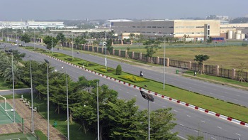 FDI: Nhìn người biết mình