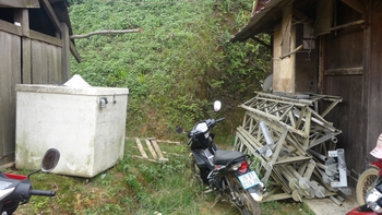 Món nợ xa xỉ