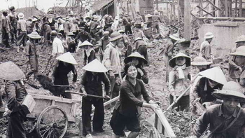 Từ Ngàn năm áo mũ, nghĩ về chiếc áo bà ba