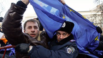 Ukraine: Ai "đánh cắp ước mơ"?