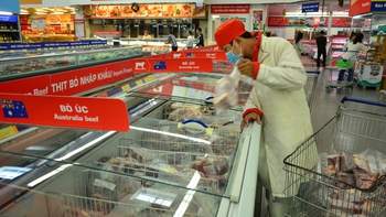 Tôi đi mua thịt bò Úc