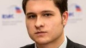 Anton Tsvetov: Phép thử bằng cơ bắp của Trung Quốc
