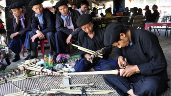 ​Làm sao “bán” tiếng khèn người Mông?
