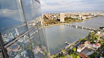 Tối kỵ cao tầng hóa “bám” theo sông