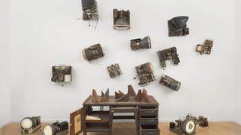 Nam June Paik và sự bất công trên thị trường nghệ thuật