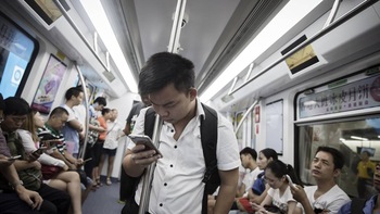 Dùng điện thoại thông minh và trở nên đần đi