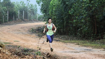 Cô gái “hạt tiêu” chinh phục Ironman 140.6