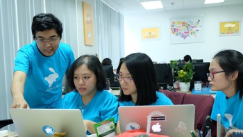 “Bắt sóng” blockchain