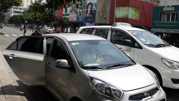 Grab là taxi