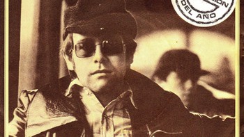 Elton John: Ngôi sao khác thường trong một nền công nghiệp âm nhạc chẳng ra gì