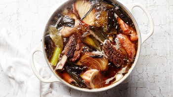 Nước dùng - nền tảng của mọi dòng ẩm thực