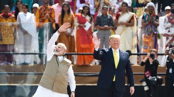 Ông Trump thăm Ấn Độ: Đằng sau những tràng pháo tay