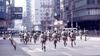 Hong Kong: Lưỡng long nhất thể