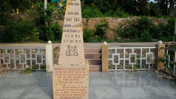 Ra đảo Hải Tặc làm… Robinson