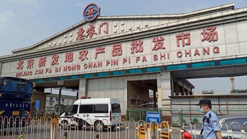 Bắc Kinh: Phập phồng đợt dịch mới, chợ đầu mối âu lo tương lai
