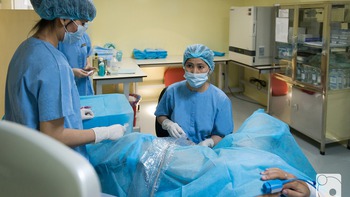 Việt Nam và lĩnh vực thụ tinh trong ống nghiệm: Đi đầu về kỹ thuật, đi sau về dịch vụ