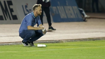 V-League: Thầy ngoại không thiêng