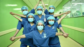 Một thế giới đầy bất an (mà ta phải chung sống)