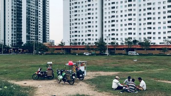 Đại dịch nhìn từ dưới lên