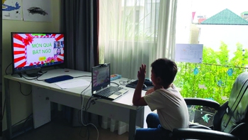Ngày đầu vào lớp 1 năm Covid của con tôi