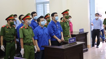 Âm mưu