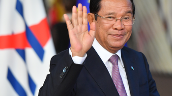​HÃY HÔN VỢ NHIỀU HƠN