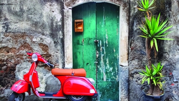 Vespa: Cuộc cách mạng về văn hóa và thiết kế