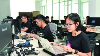 Kiểm soát trông chở vào nhiều kênh 