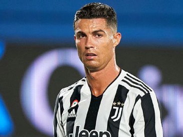 Ronaldo nhận lương thêm 9,8 triệu euro từ... Juventus