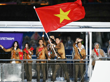 Những hình ảnh ấn tượng của lễ khai mạc Olympic 2024