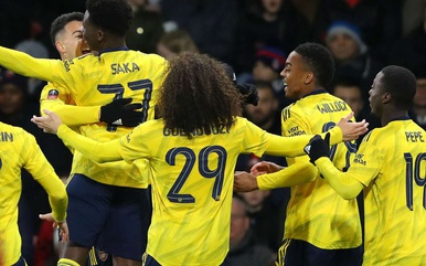 Cúp FA: Arsenal 'vượt ải' Bournemouth, Chelsea có thể gặp Liverpool ở vòng 5
